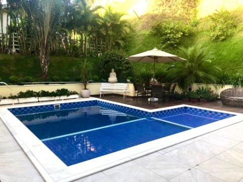 Casa, 8 quartos, 637 m² - Foto 1