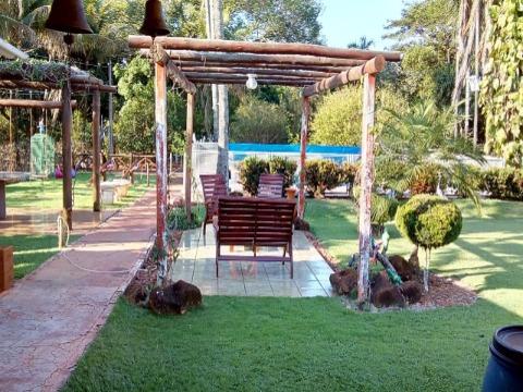 Chácara, 4 quartos, 300 m² - Foto 1