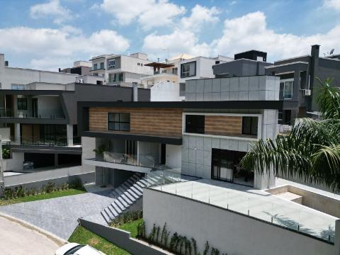 Sobrado, 8 quartos, 360 m² - Foto 2