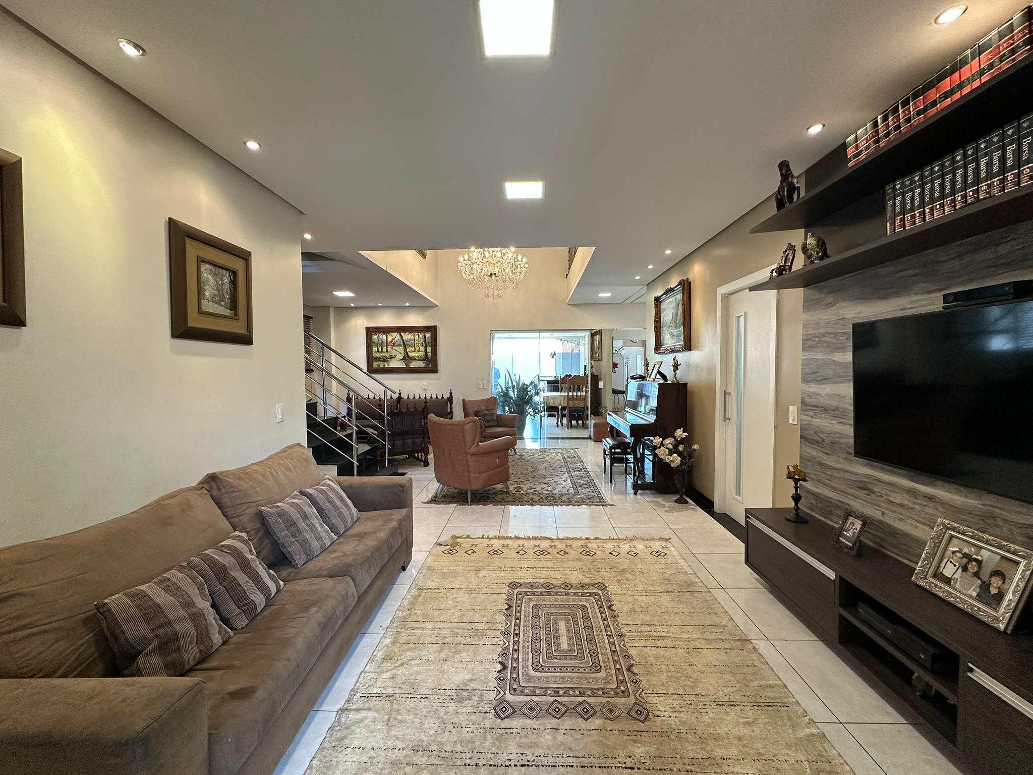 Sobrado, 5 quartos, 367 m² - Foto 5