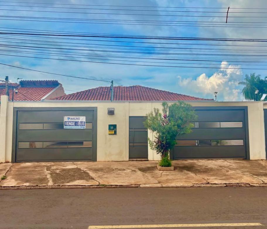 Casa, 3 quartos, 146 m² - Foto 1