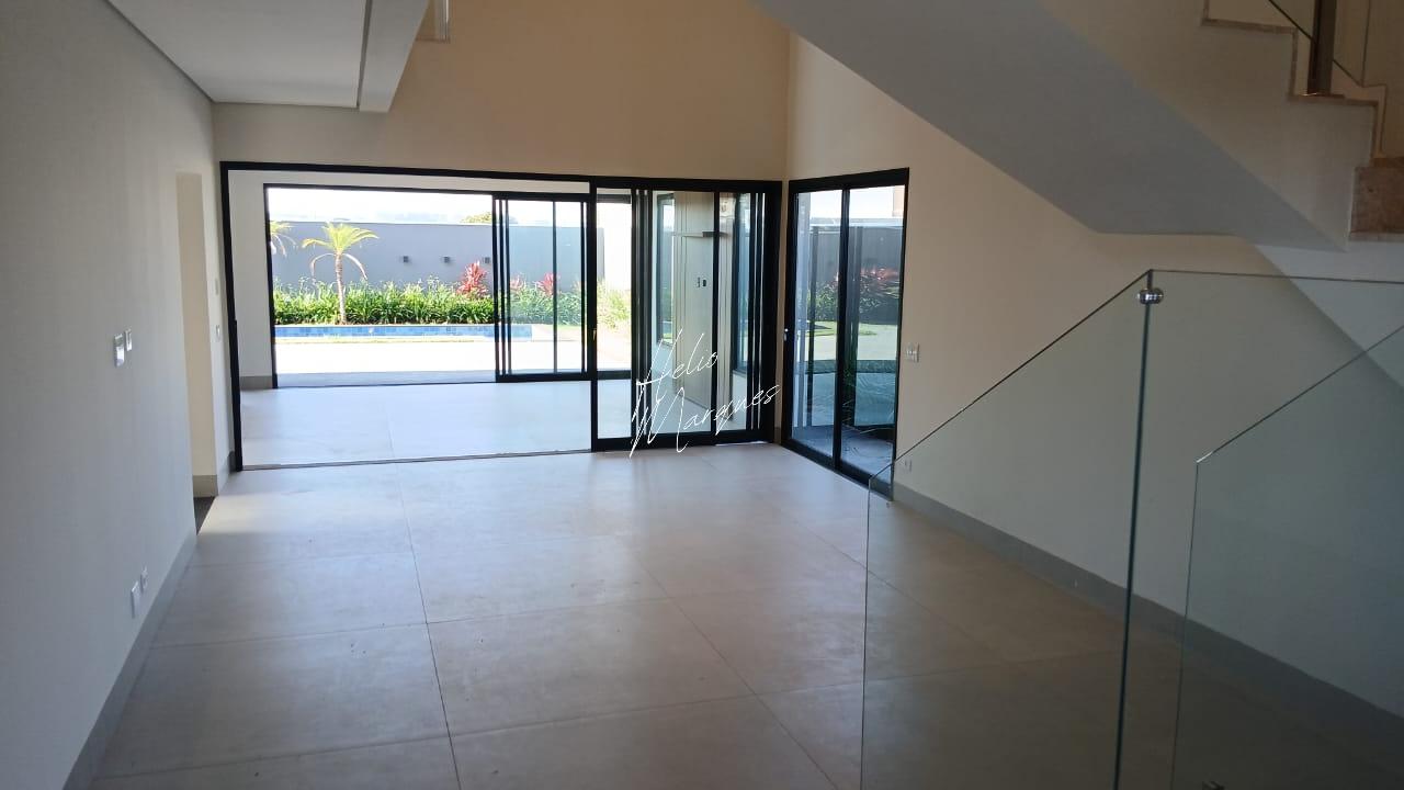 Sobrado, 3 quartos, 233 m² - Foto 2