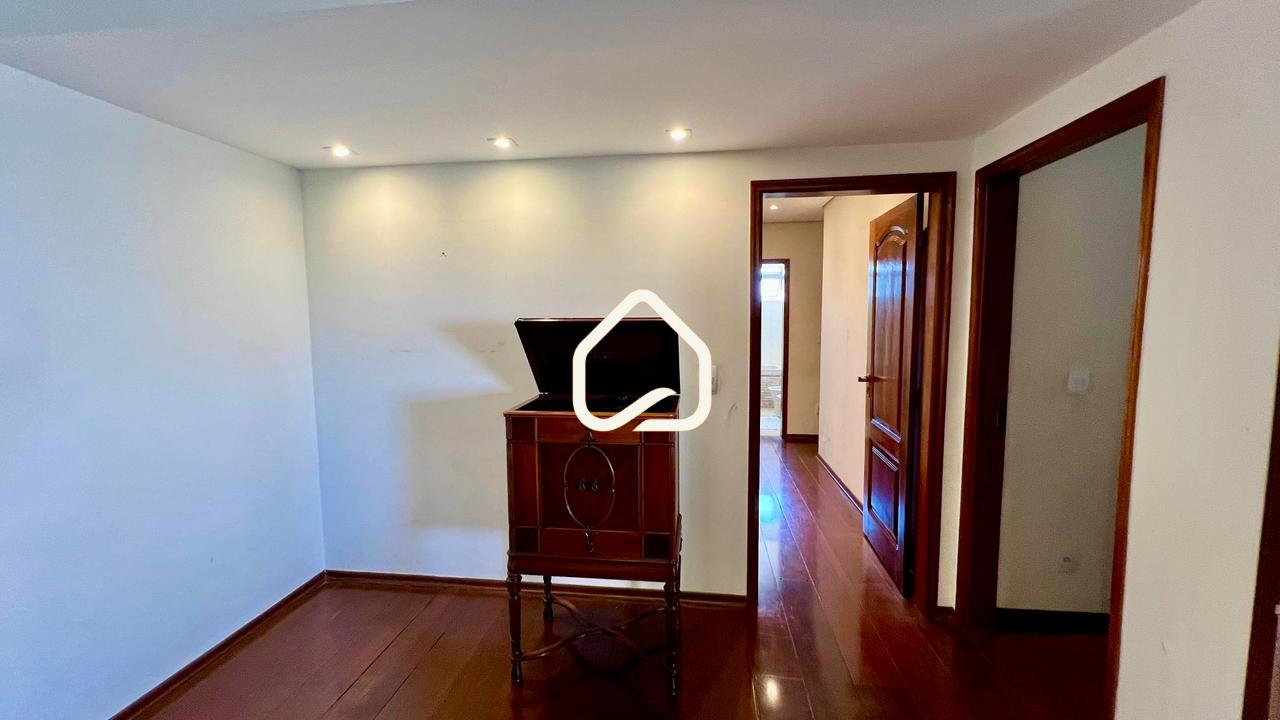 Apartamento, 4 quartos, 216 m² - Foto 2