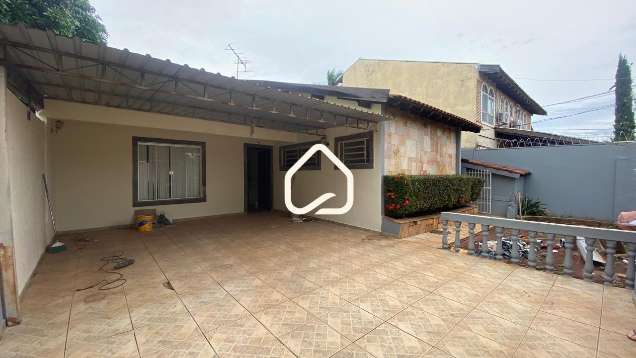 Casa, 4 quartos, 163 m² - Foto 1